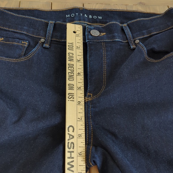 Mott & Bow Mid Rise Skinny Dark Wash - Picture 9 of 13